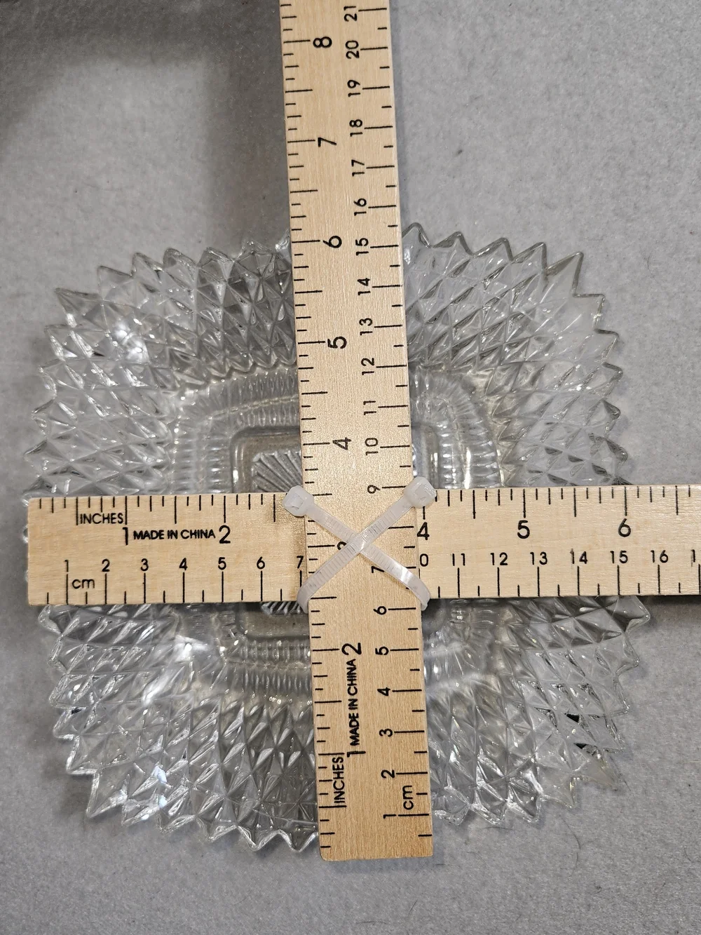 Vintage Indiana Glass Diamond Point Sunburst Square Bowls Set